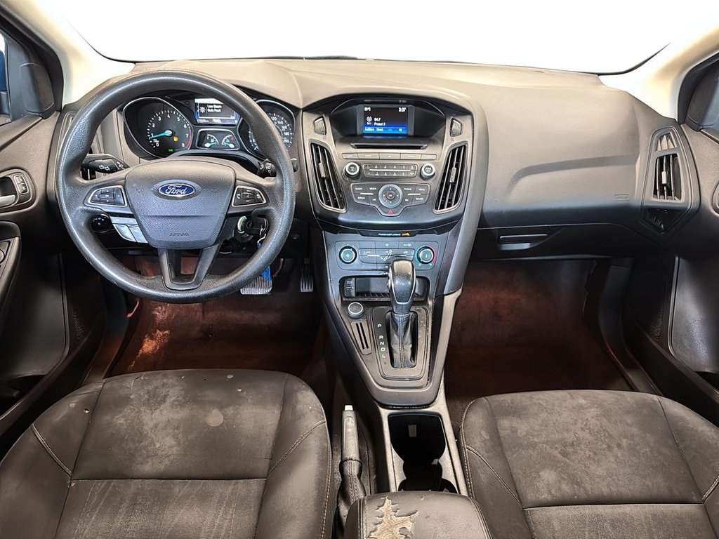 2017 Ford Focus Sedan SE in Stratford, Ontario - 9 - w1024h768px
