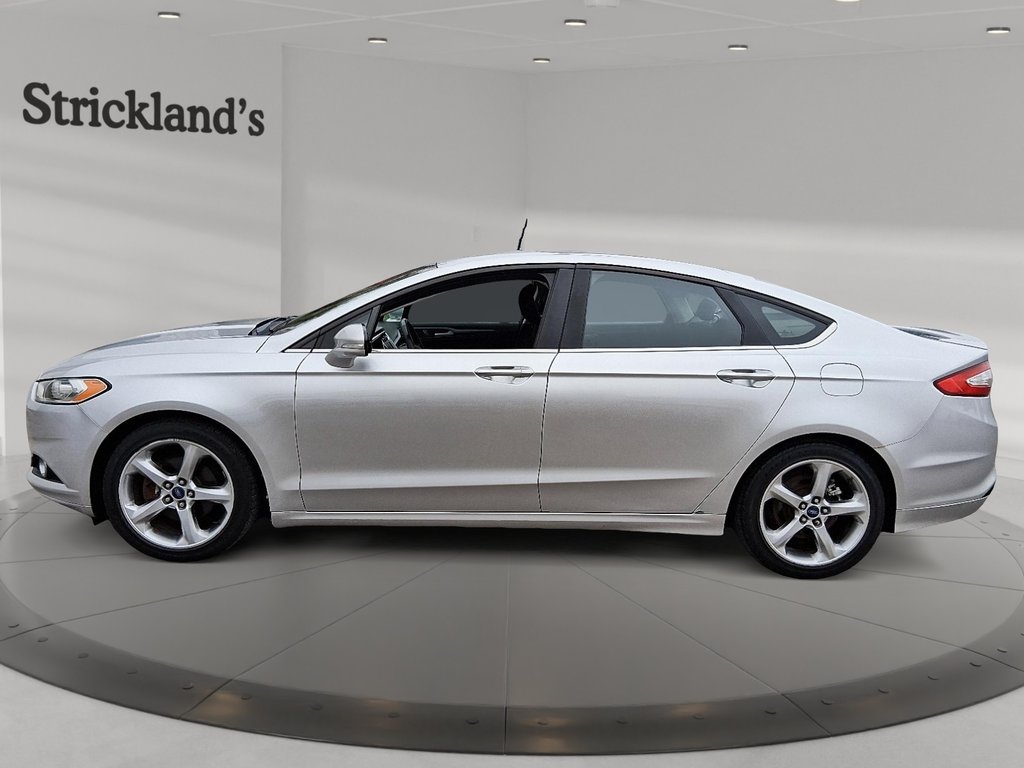 2013 Ford Fusion S in Stratford, Ontario - 5 - w1024h768px