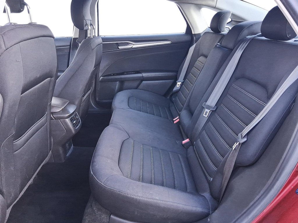 2013 Ford Fusion SE Sedan in Stratford, Ontario - 9 - w1024h768px