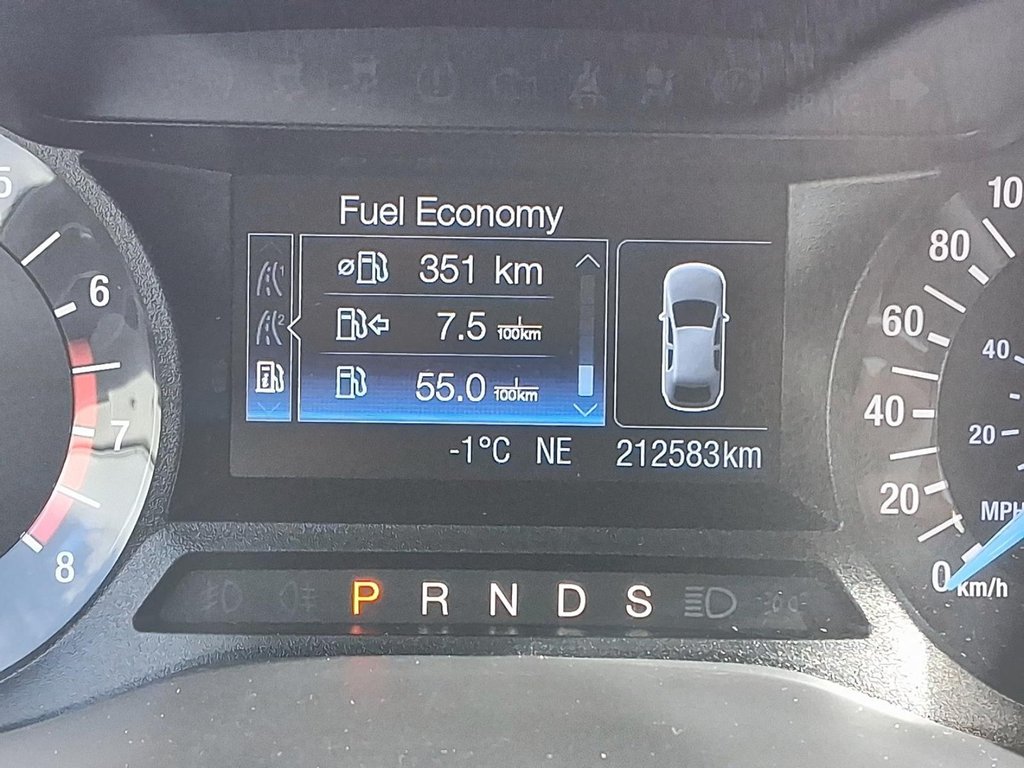 2016 Ford Fusion SE FWD in Stratford, Ontario - 13 - w1024h768px