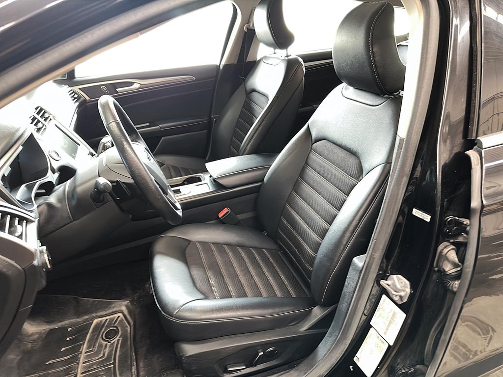 2017 Ford Fusion SE FWD in Stratford, Ontario - 8 - w1024h768px