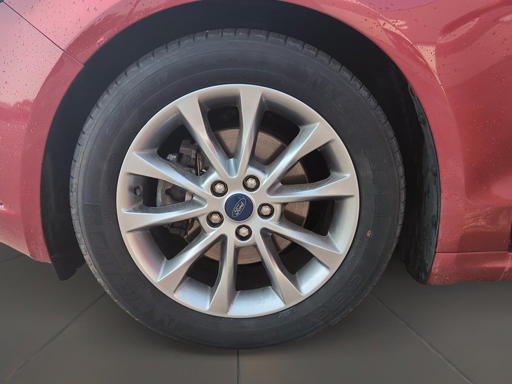 2017 Ford Fusion SE FWD in Stratford, Ontario - 7 - w1024h768px