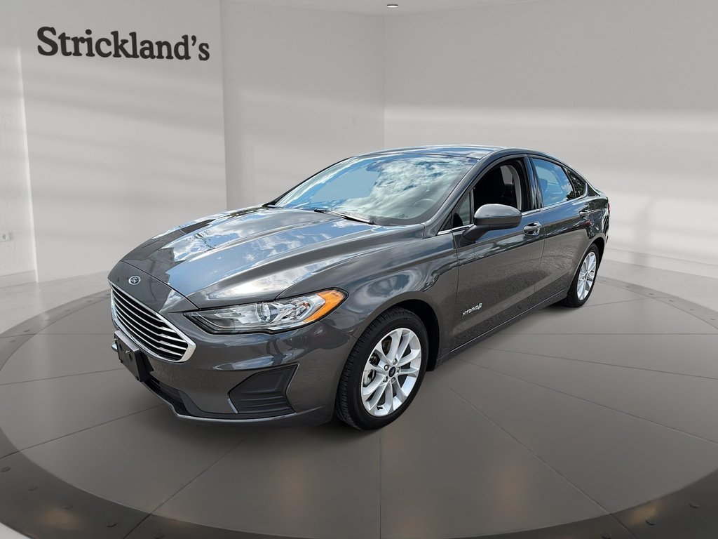 2019 Ford Fusion SE HEV in Stratford, Ontario - 1 - w1024h768px