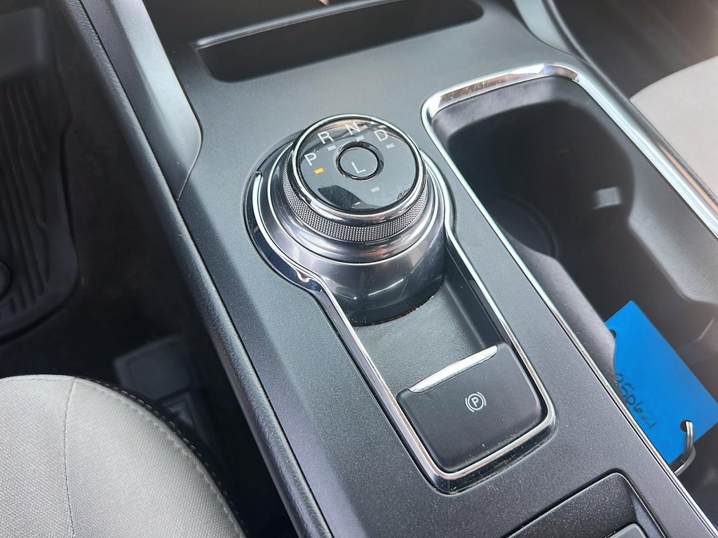2020 Ford Fusion SE FWD in Stratford, Ontario - 14 - w1024h768px