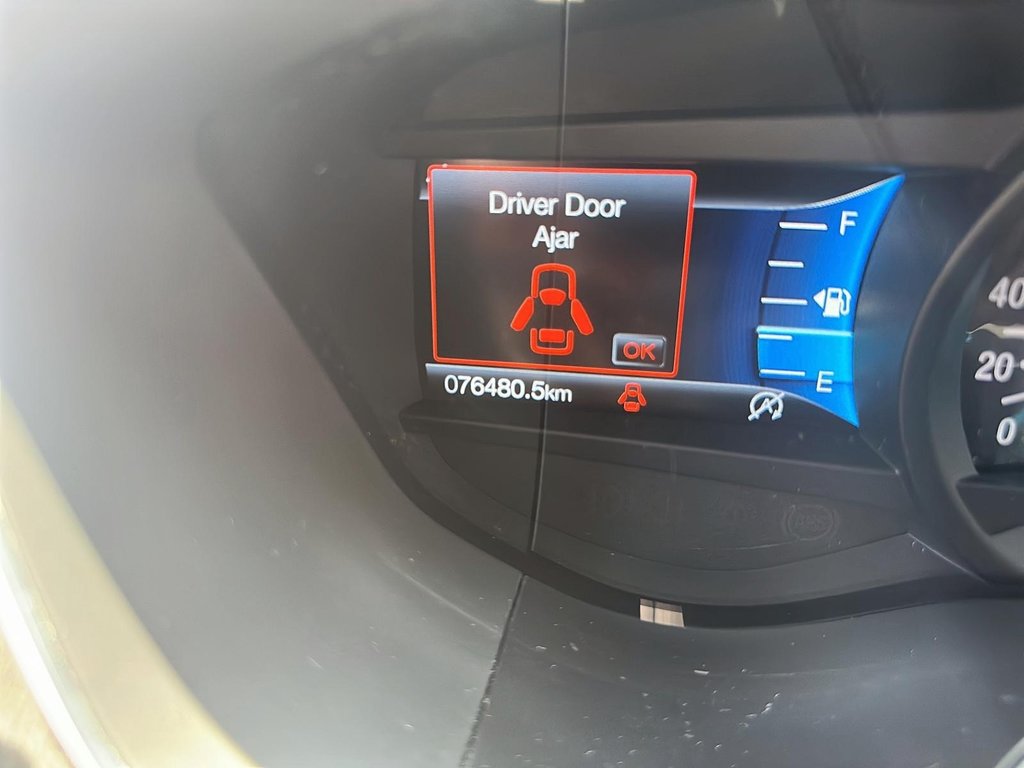 2020 Ford Fusion SE FWD in Stratford, Ontario - 12 - w1024h768px