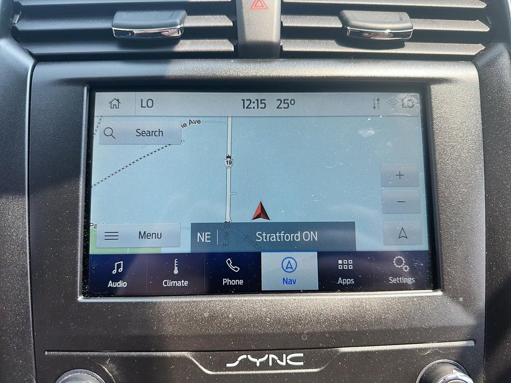 2020 Ford Fusion SE FWD in Stratford, Ontario - 16 - w1024h768px