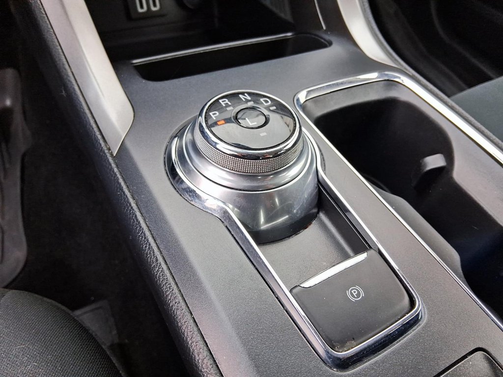 2020 Ford Fusion SE HEV in Stratford, Ontario - 17 - w1024h768px