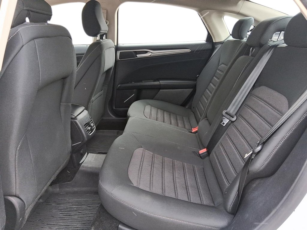 2020 Ford Fusion SE HEV in Stratford, Ontario - 10 - w1024h768px