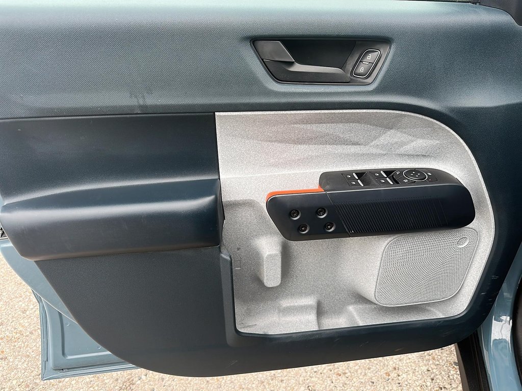 2022 Ford Maverick XL Crew Cab AWD 2.0L Ecoboost in Stratford, Ontario - 9 - w1024h768px