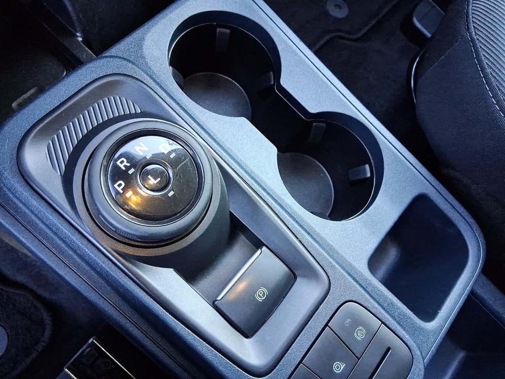 2022 Ford Maverick XL Crew Cab FWD 2.5L Hybrid in Stratford, Ontario - 13 - w1024h768px