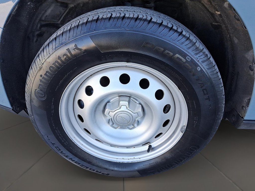2022 Ford Maverick XL Crew Cab FWD 2.5L Hybrid in Stratford, Ontario - 6 - w1024h768px