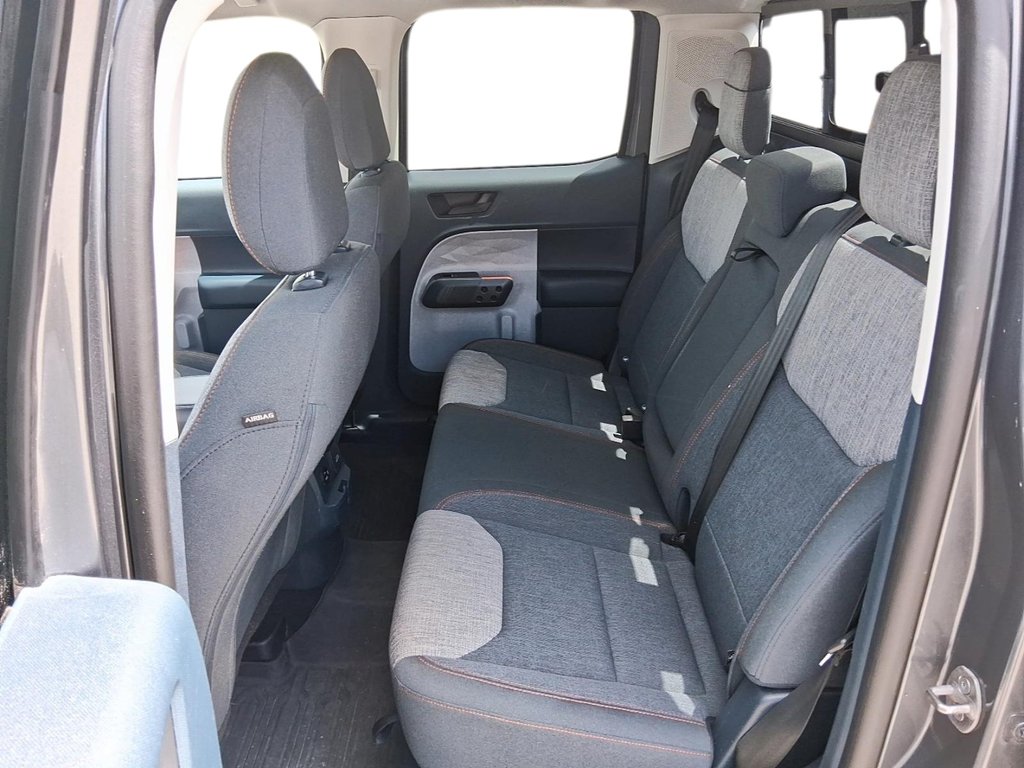 2022 Ford Maverick XLT Crew Cab AWD 2.0L Ecoboost in Stratford, Ontario - 9 - w1024h768px