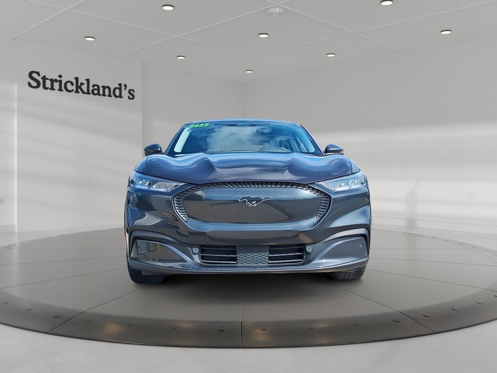 2022 Ford Mustang Mach-e Select AWD in Stratford, Ontario - 2 - w1024h768px