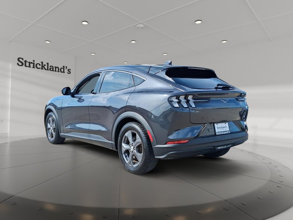 2022 Ford Mustang Mach-e Select AWD in Stratford, Ontario - 4 - w1024h768px