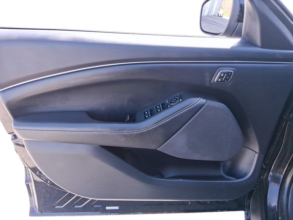 2023 Ford Mustang Mach-e Select RWD in Stratford, Ontario - 12 - w1024h768px