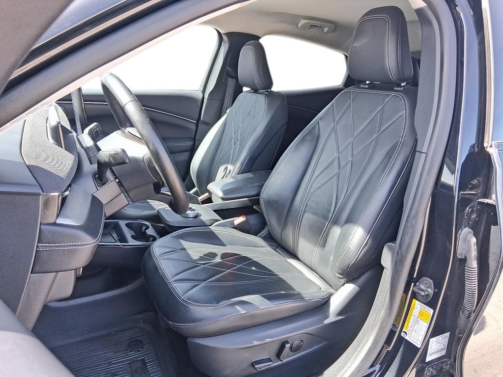 2023 Ford Mustang Mach-e Select RWD in Stratford, Ontario - 9 - w1024h768px