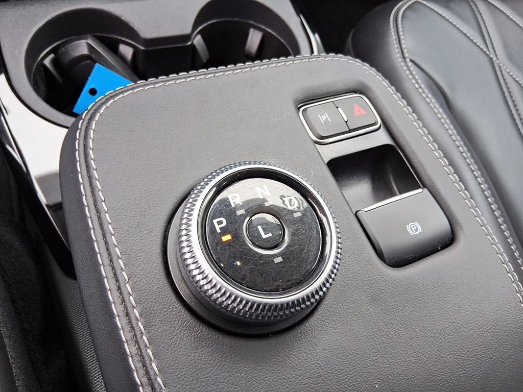 2023 Ford Mustang Mach-e Select AWD in Stratford, Ontario - 17 - w1024h768px