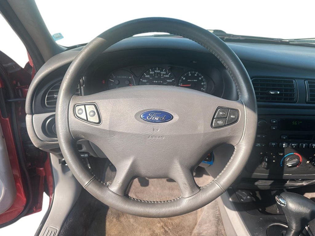 2001 Ford Taurus SE Sedan in Stratford, Ontario - 10 - w1024h768px