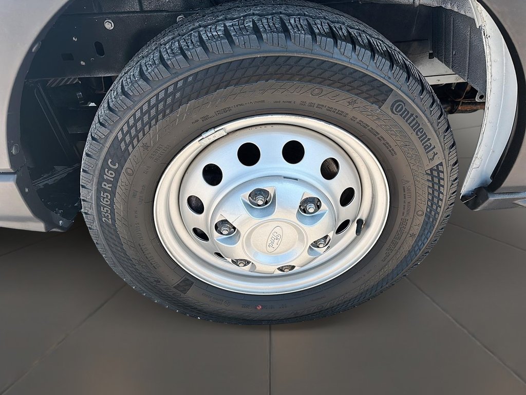 2022 Ford Transit 250 Cargo Van 148 WB - Low Roof - Sliding Pass.side Cargo in Stratford, Ontario - 7 - w1024h768px