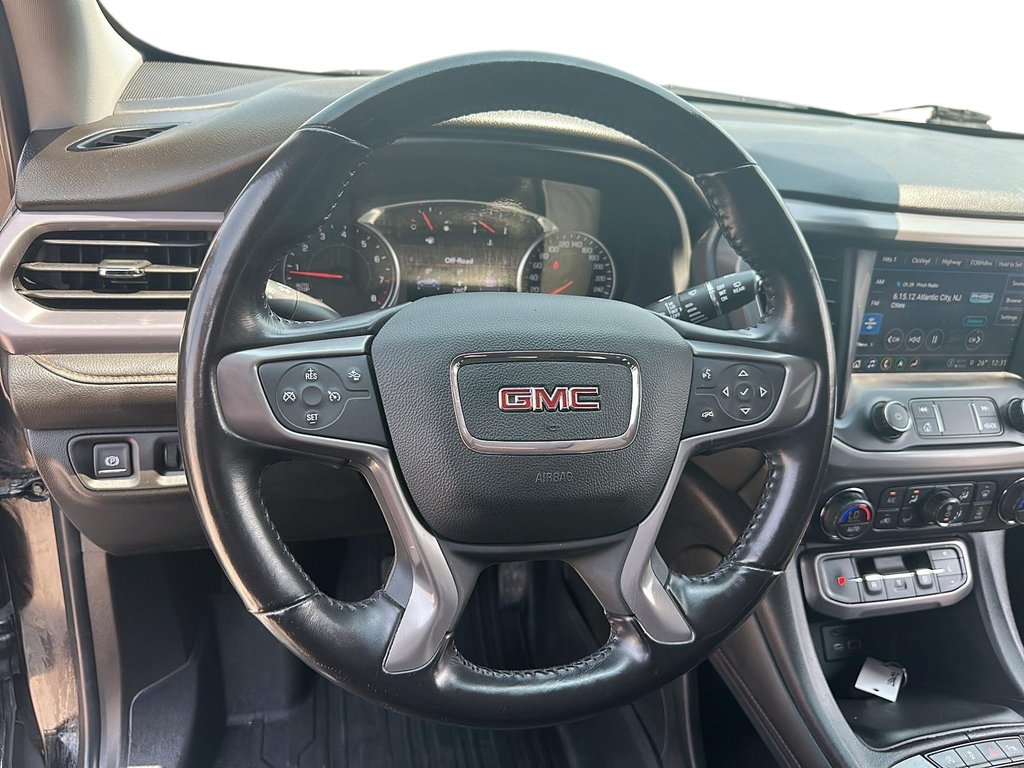 2021 GMC Acadia AWD AT4 in Stratford, Ontario - 10 - w1024h768px