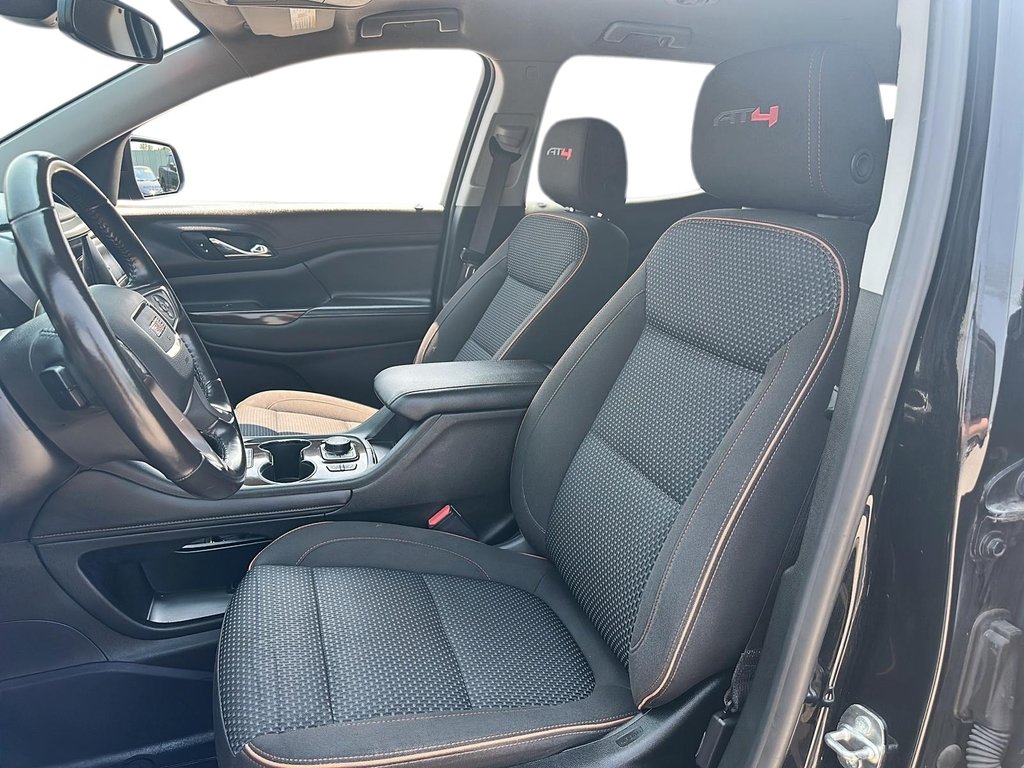 2021 GMC Acadia AWD AT4 in Stratford, Ontario - 7 - w1024h768px
