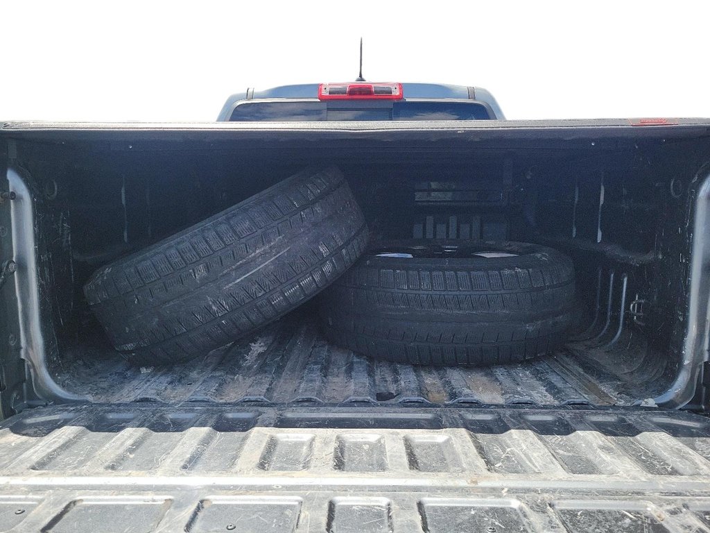 2022 GMC Canyon Crew 4x4 Elevation Short Box in Stratford, Ontario - 16 - w1024h768px