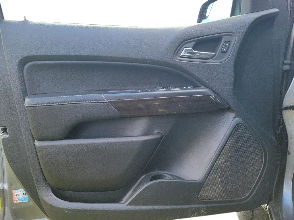 2022 GMC Canyon Crew 4x4 Elevation Short Box in Stratford, Ontario - 10 - w1024h768px