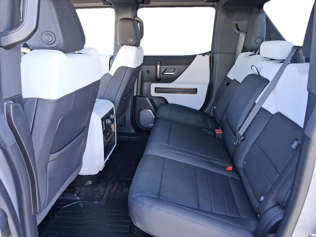 2024 GMC HUMMER EV Pickup e4WD Crew Cab 2X in Stratford, Ontario - 9 - w1024h768px