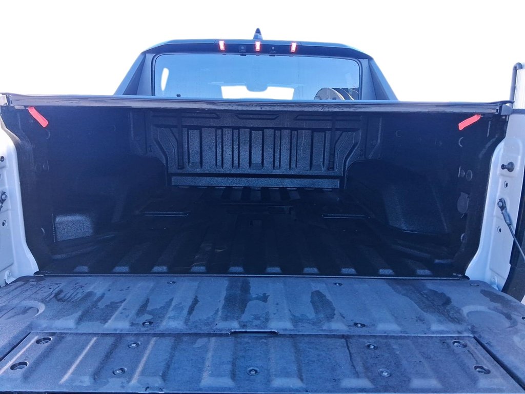 2024 GMC HUMMER EV Pickup e4WD Crew Cab 2X in Stratford, Ontario - 19 - w1024h768px