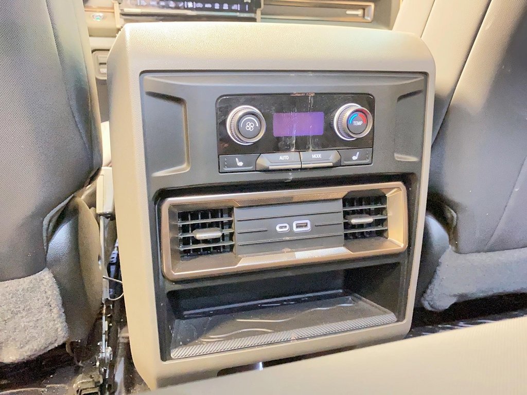 2024 GMC HUMMER EV SUV E4WD 4dr 3X in Stratford, Ontario - 17 - w1024h768px