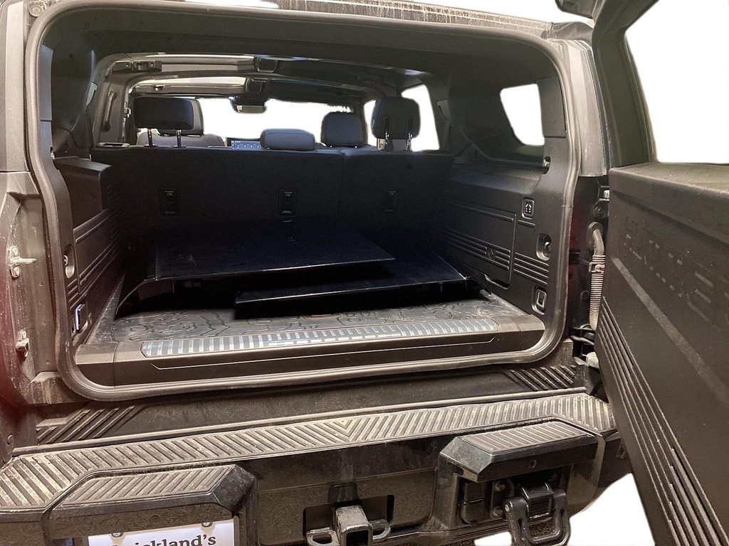 2024 GMC HUMMER EV SUV E4WD 4dr 3X in Stratford, Ontario - 6 - w1024h768px