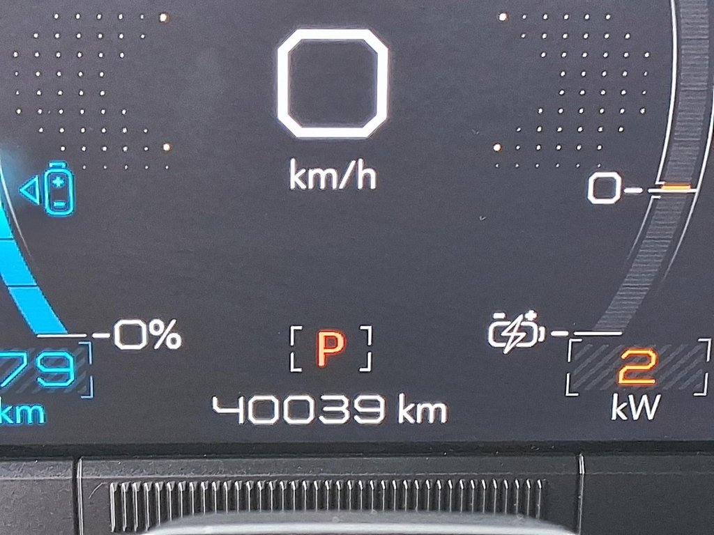 2025 GMC HUMMER EV SUV e4WD 4dr 2X in Stratford, Ontario - 15 - w1024h768px