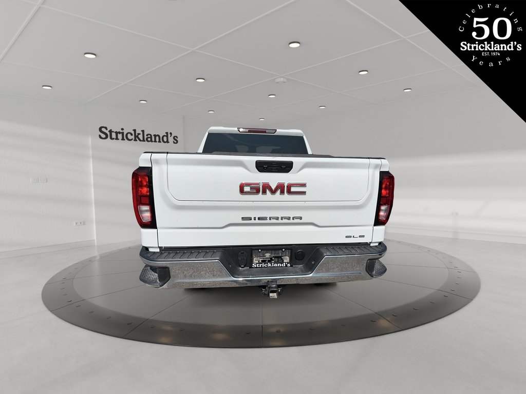 2022  NEW SIERRA 1500 CREW CAB 4X4 SLE Standard Box in Stratford, Ontario - 3 - w1024h768px