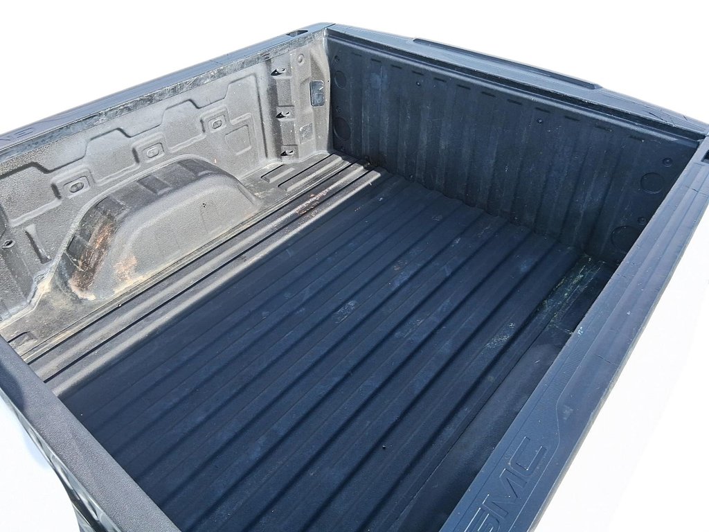 2022 GMC New Sierra 1500 Crew Cab 4x4 Pro Standard Box in Stratford, Ontario - 18 - w1024h768px