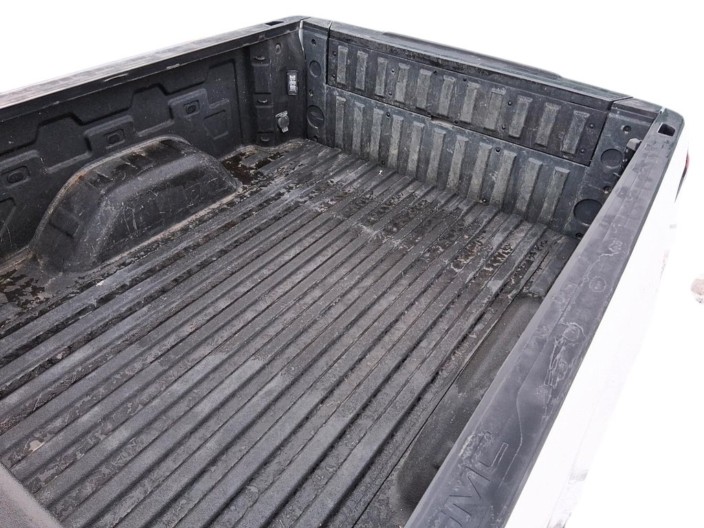 2022 GMC New Sierra 1500 Crew Cab 4x4 Denali Standard Box in Stratford, Ontario - 19 - w1024h768px