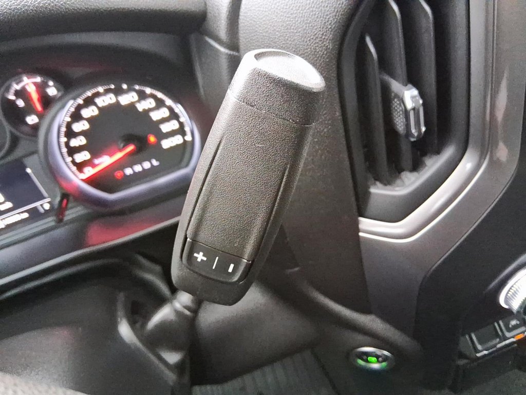 2022 GMC New Sierra 1500 Double Cab 4x4 Double Cab Standard Box 4WD Base in Stratford, Ontario - 16 - w1024h768px