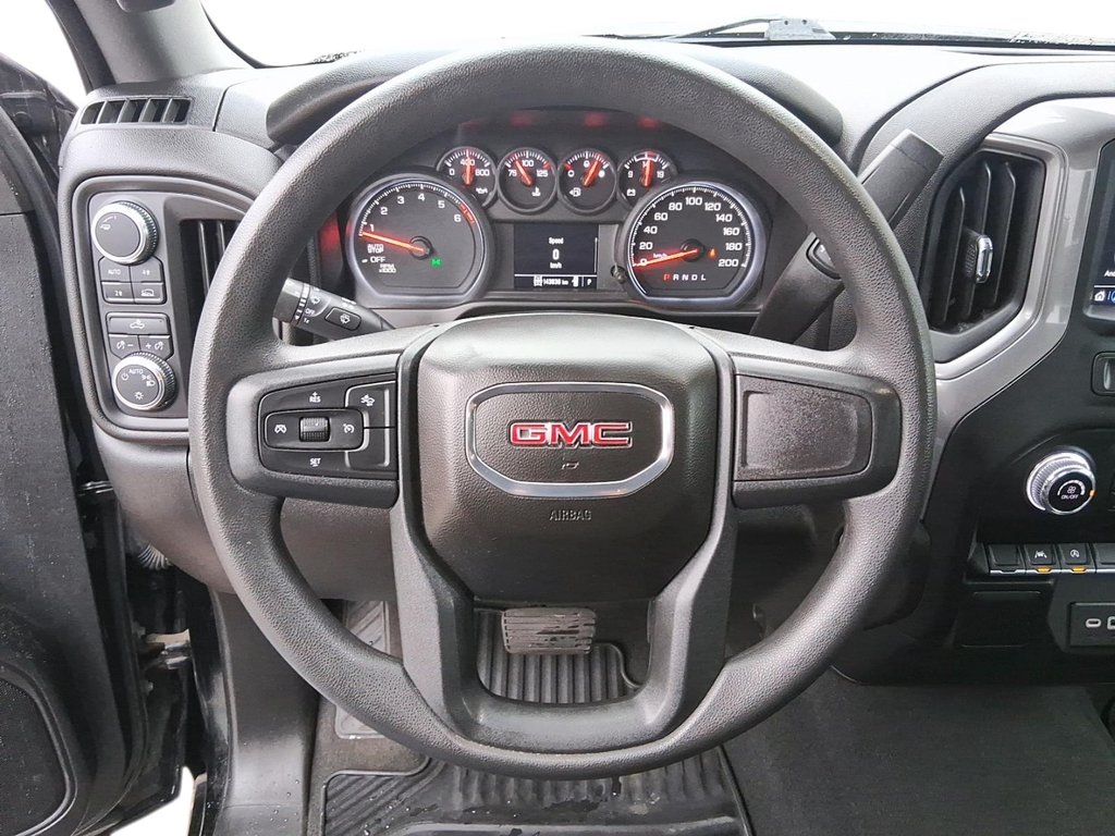 2022 GMC New Sierra 1500 Double Cab 4x4 Double Cab Standard Box 4WD Base in Stratford, Ontario - 12 - w1024h768px