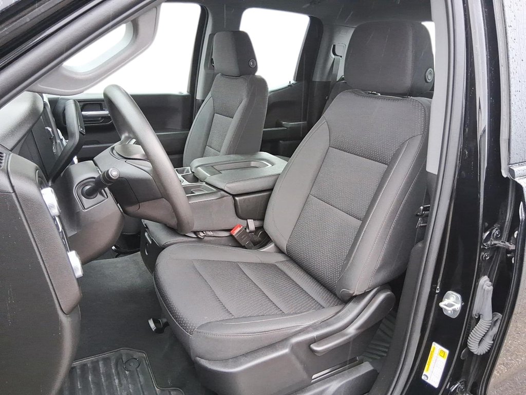 2022 GMC New Sierra 1500 Double Cab 4x4 Double Cab Standard Box 4WD Base in Stratford, Ontario - 7 - w1024h768px