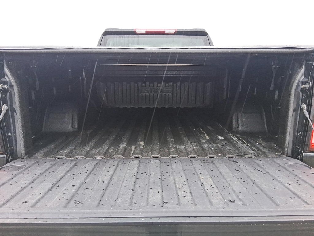 2022 GMC New Sierra 1500 Double Cab 4x4 Double Cab Standard Box 4WD Base in Stratford, Ontario - 19 - w1024h768px