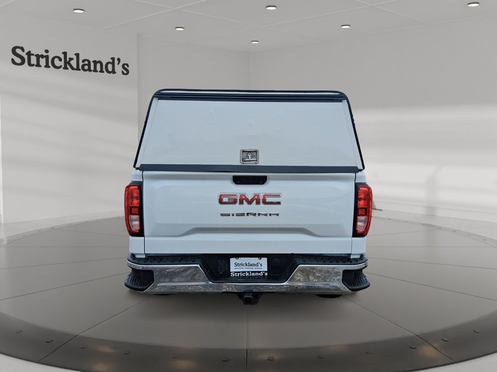 2022 GMC New Sierra 1500 Double Cab 4x4 Double Cab Standard Box 4WD Base in Stratford, Ontario - 3 - w1024h768px