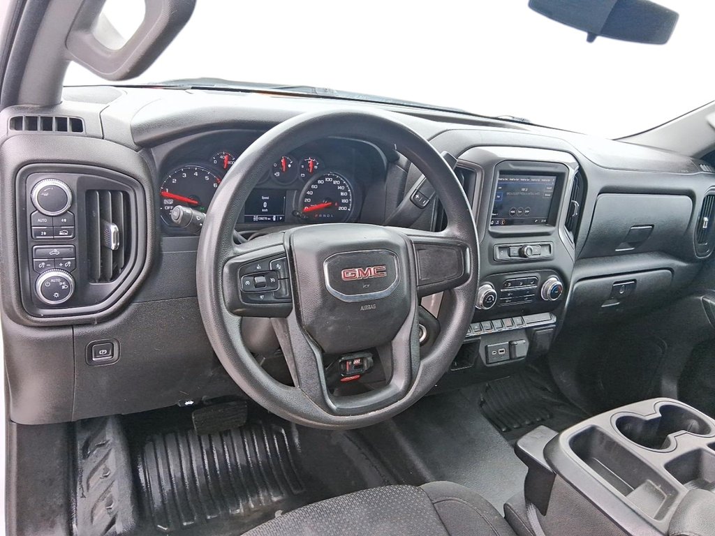 2022 GMC New Sierra 1500 Double Cab 4x4 Double Cab Standard Box 4WD Base in Stratford, Ontario - 10 - w1024h768px