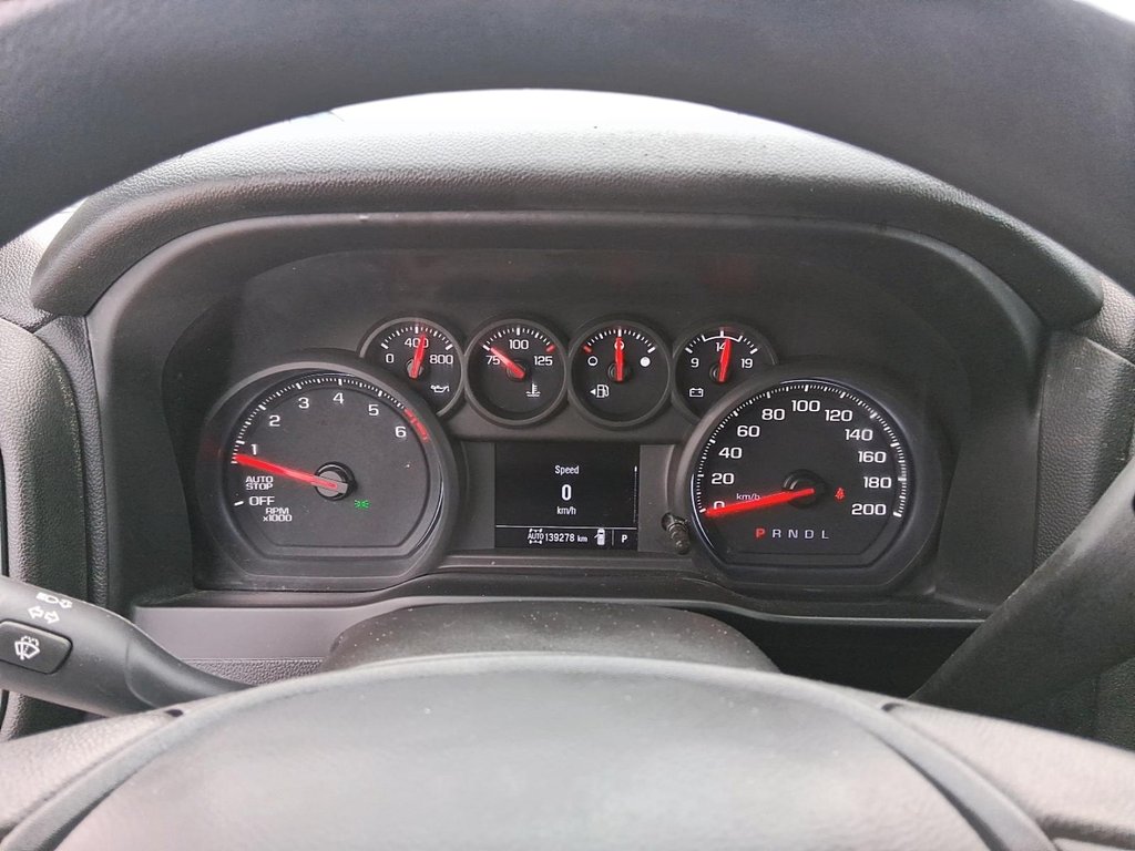 2022 GMC New Sierra 1500 Double Cab 4x4 Double Cab Standard Box 4WD Base in Stratford, Ontario - 14 - w1024h768px