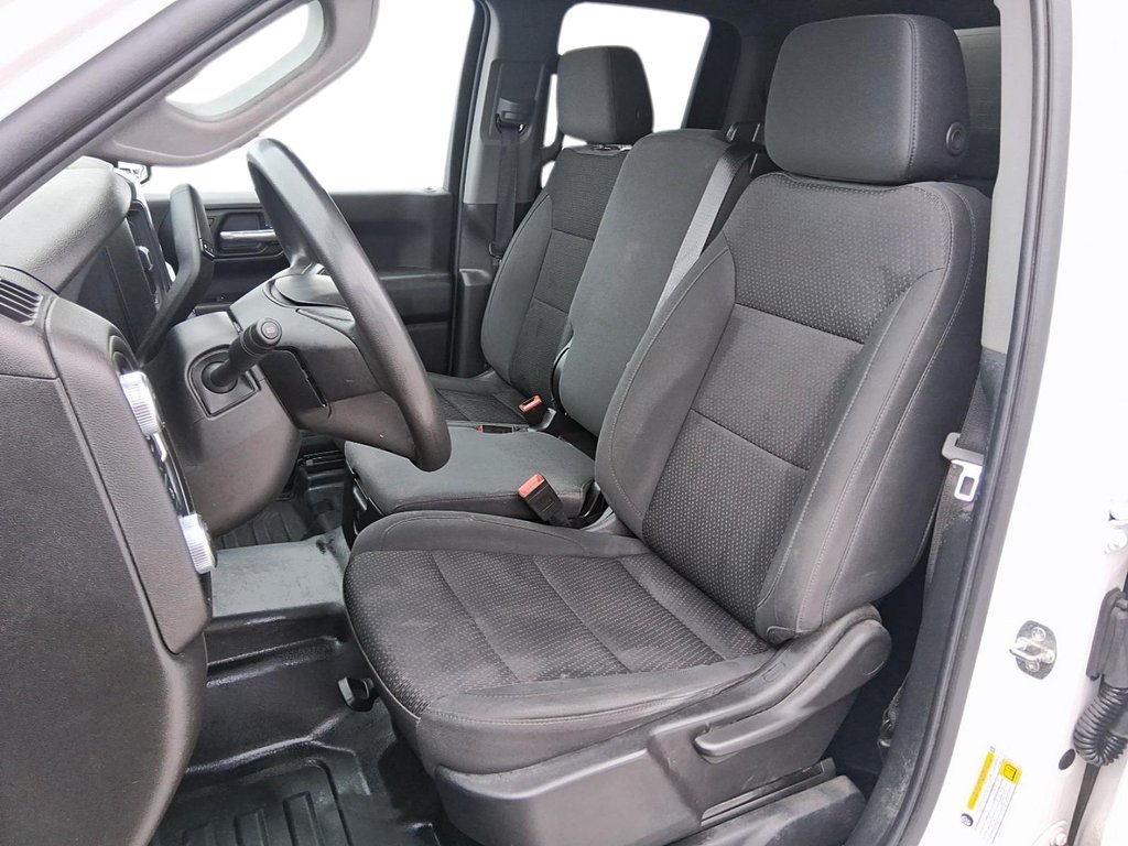 2022 GMC New Sierra 1500 Double Cab 4x4 Double Cab Standard Box 4WD Base in Stratford, Ontario - 8 - w1024h768px