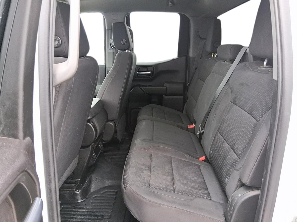 2022 GMC New Sierra 1500 Double Cab 4x4 Double Cab Standard Box 4WD Base in Stratford, Ontario - 9 - w1024h768px