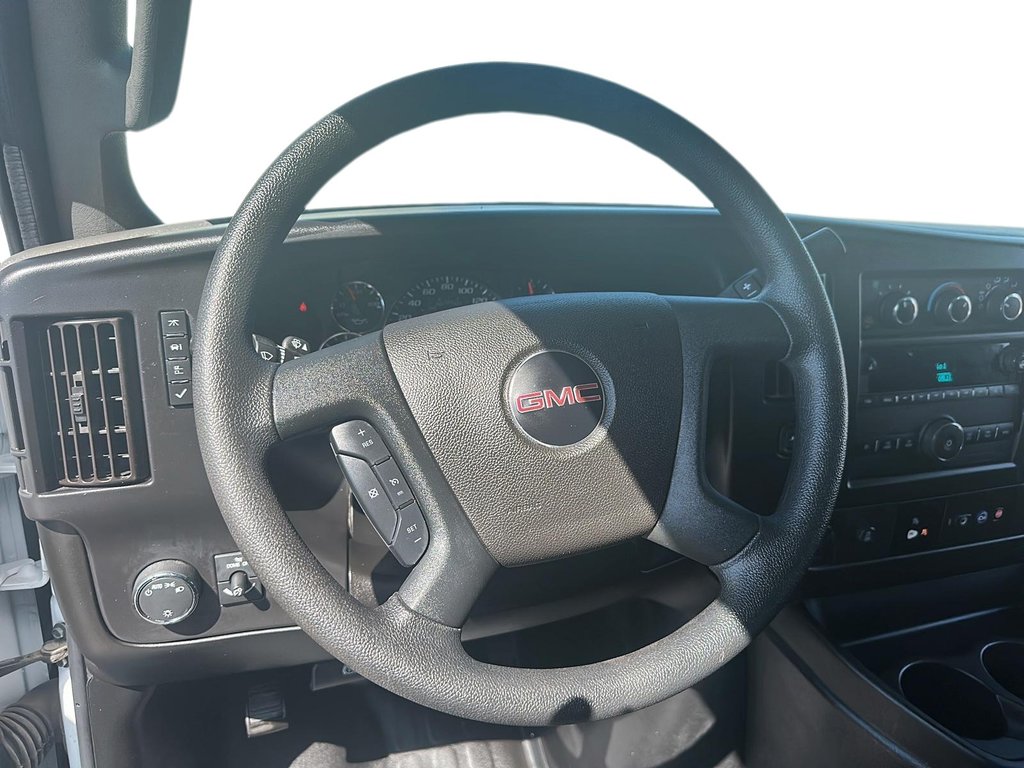 2022 GMC Savana Cargo 2500 135wb 2WD in Stratford, Ontario - 11 - w1024h768px