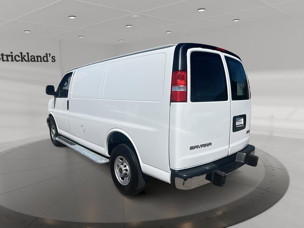 2022 GMC Savana Cargo 2500 135wb 2WD in Stratford, Ontario - 4 - w1024h768px