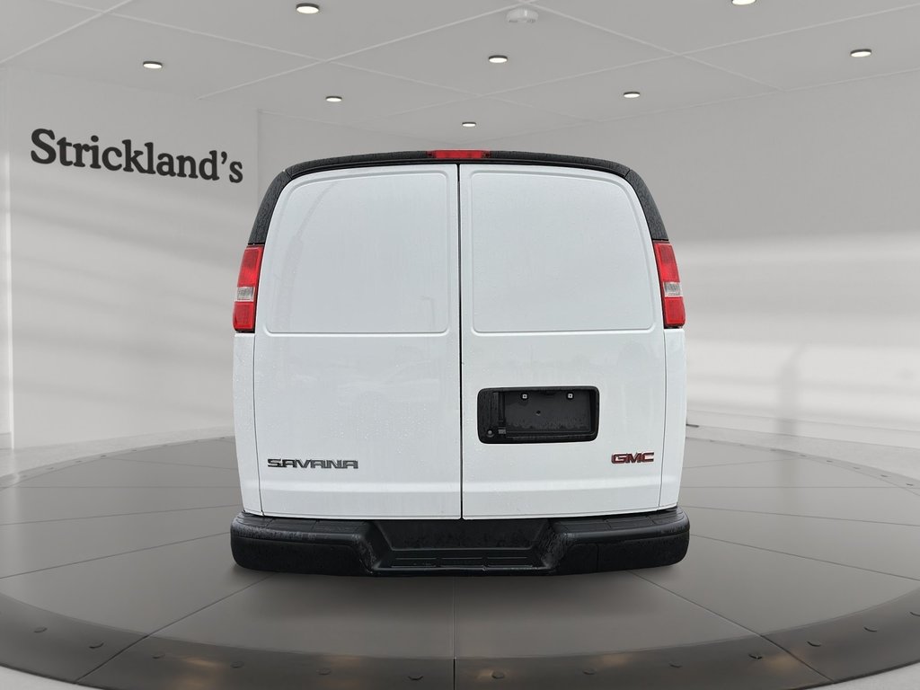 2023 GMC Savana Cargo 2500 155wb 2WD in Stratford, Ontario - 3 - w1024h768px