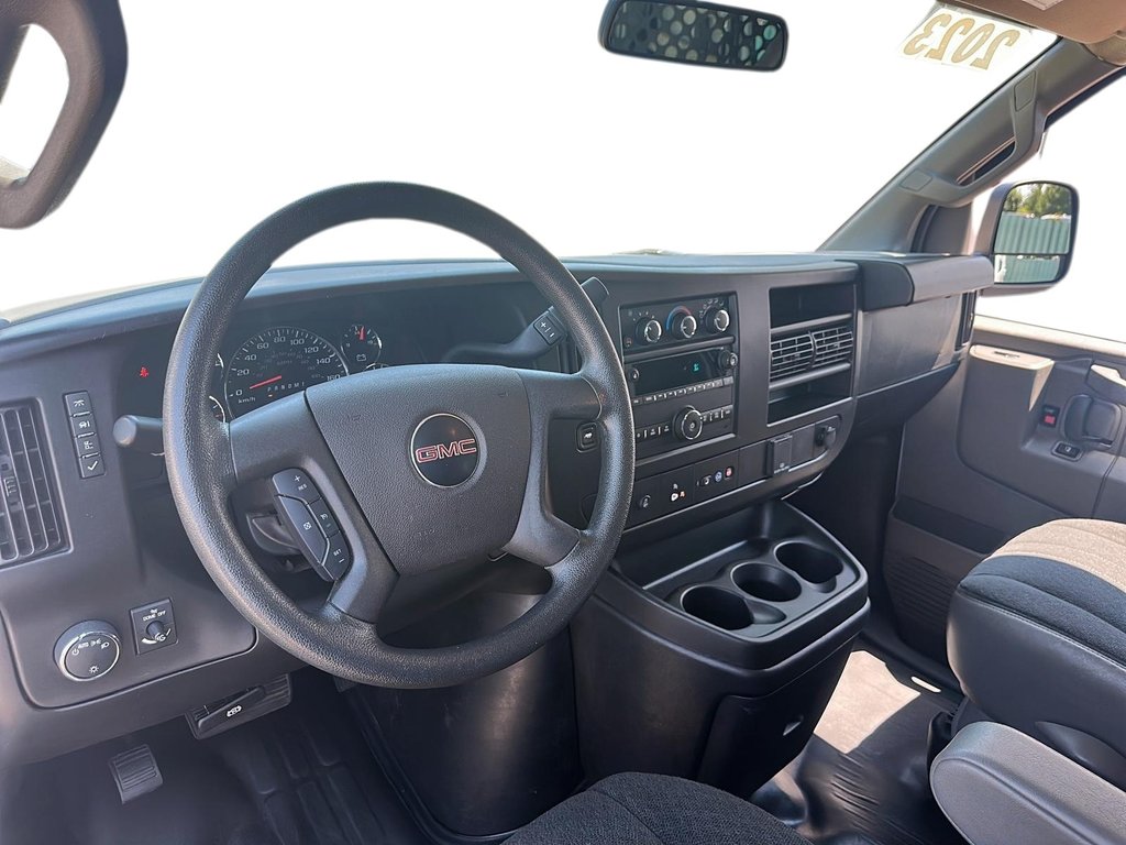 2023 GMC Savana Cargo 2500 135wb 2WD in Stratford, Ontario - 9 - w1024h768px