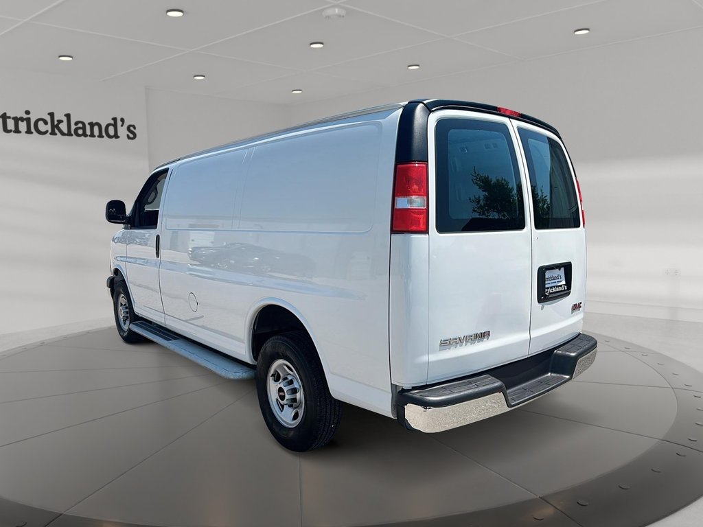 2023 GMC Savana Cargo 2500 135wb 2WD in Stratford, Ontario - 4 - w1024h768px