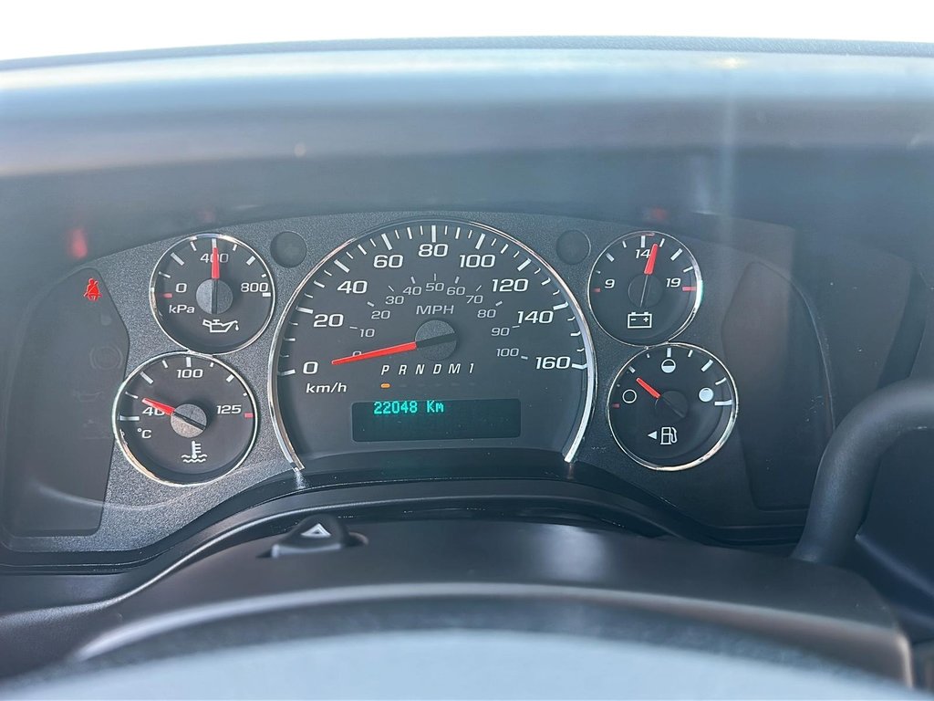 2023 GMC Savana Cargo 2500 135wb 2WD in Stratford, Ontario - 13 - w1024h768px